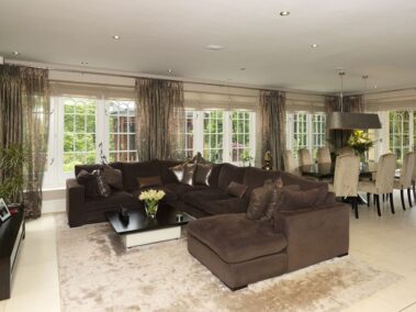 KitchenSittingArea